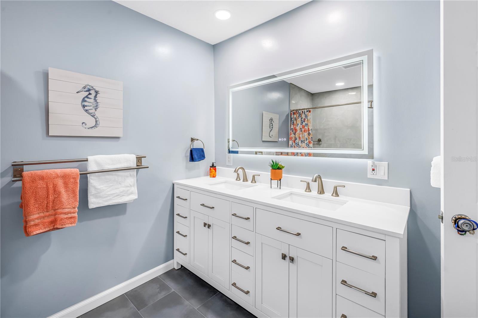 VILLAGE AT ANTIGUA LOT 8 - Residential