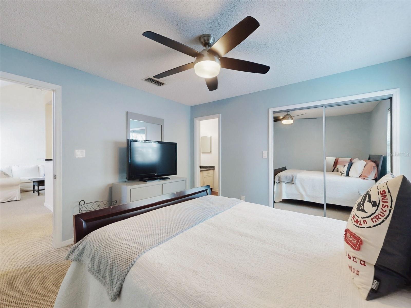 SUN BEACH CLUB CONDO PH 01-03 - Residential