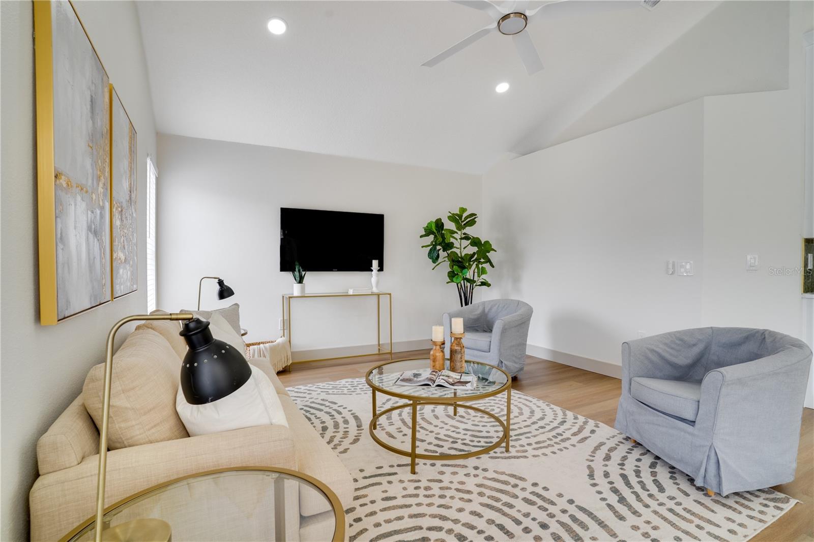WEST BAY PH 1 - Residential