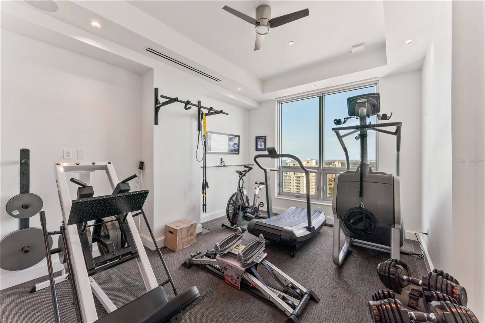 VIRAGE BAYSHORE - Residential