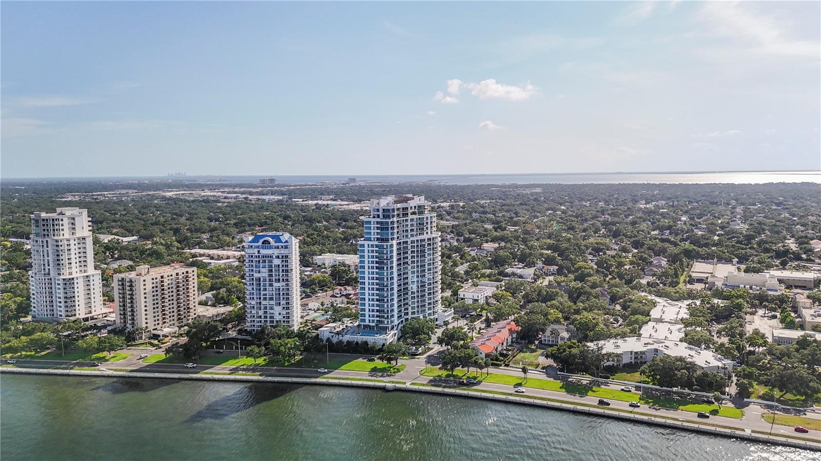 VIRAGE BAYSHORE - Residential