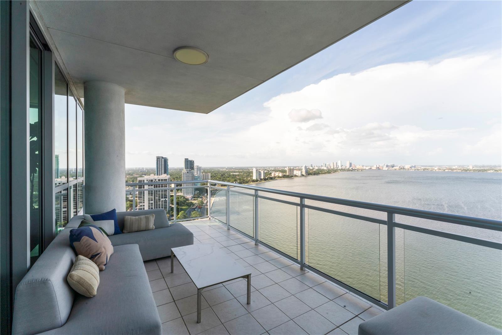 VIRAGE BAYSHORE - Residential