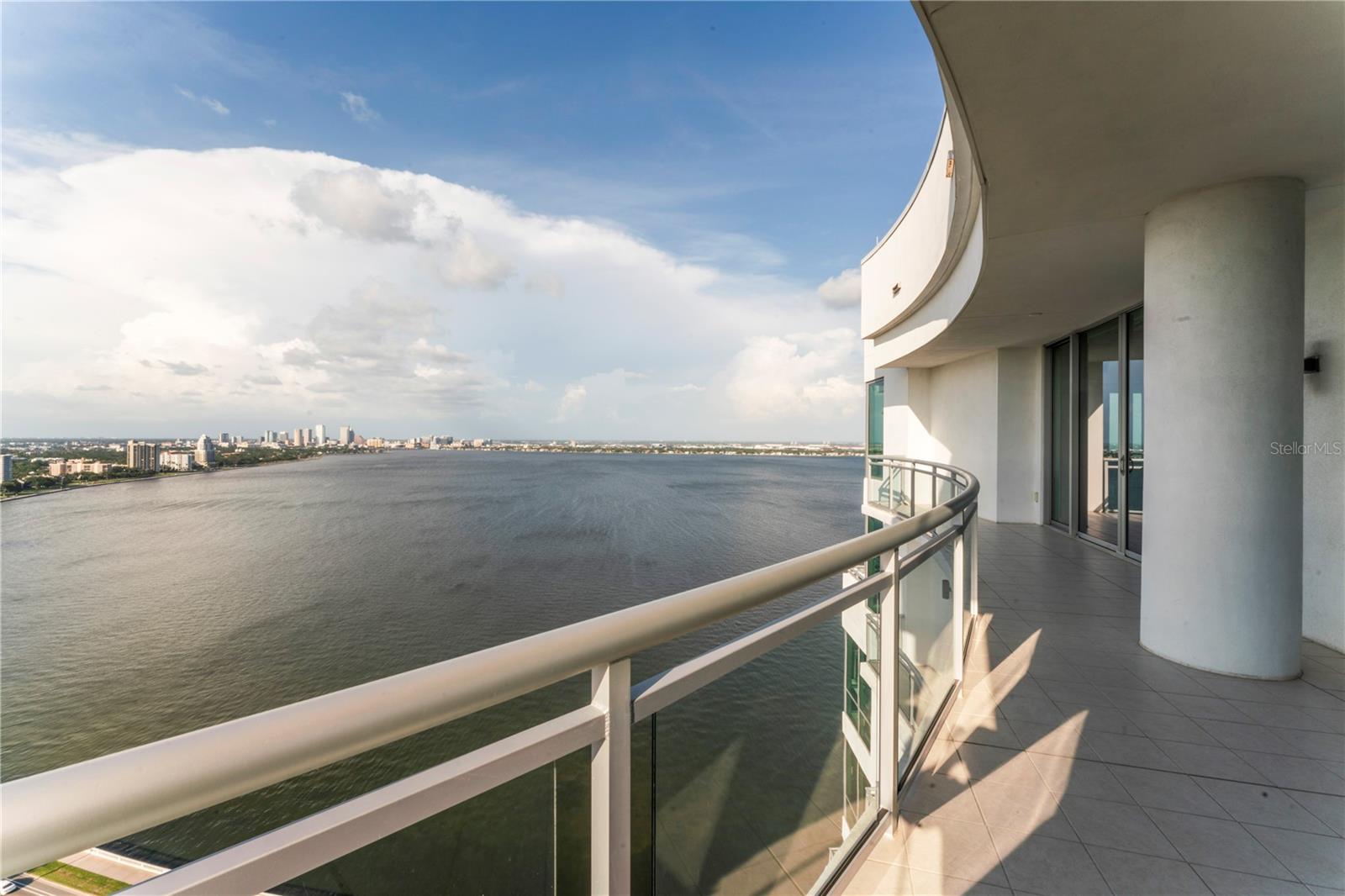VIRAGE BAYSHORE - Residential