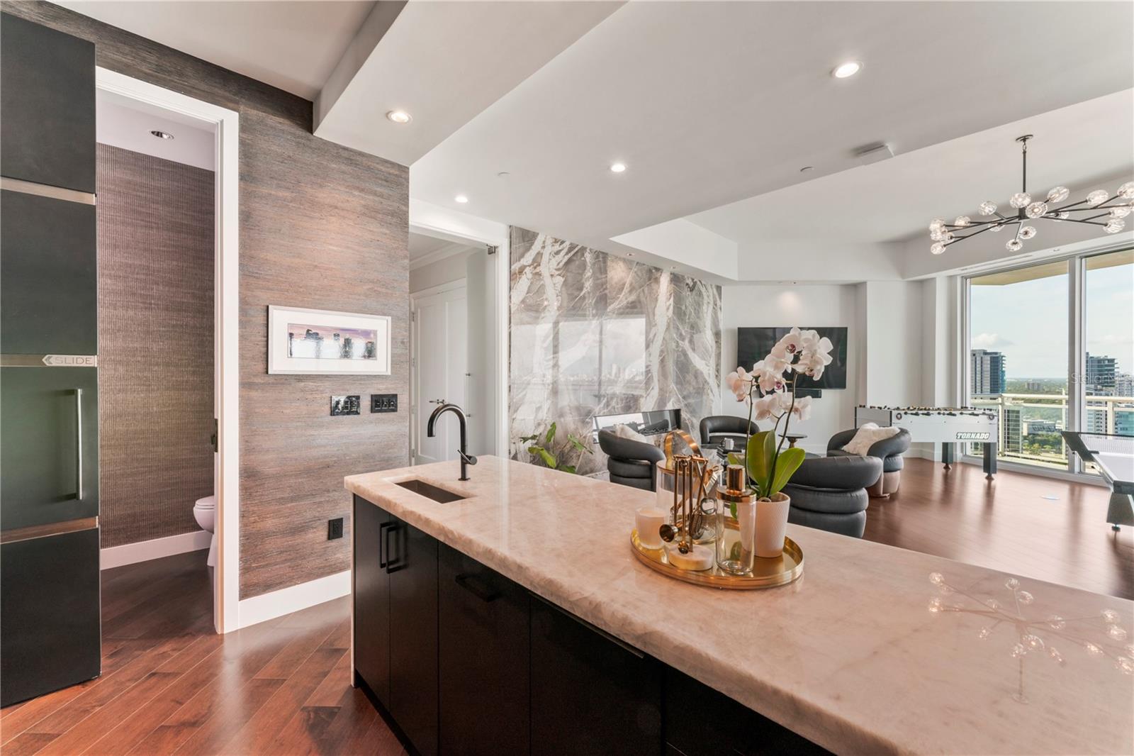 VIRAGE BAYSHORE - Residential