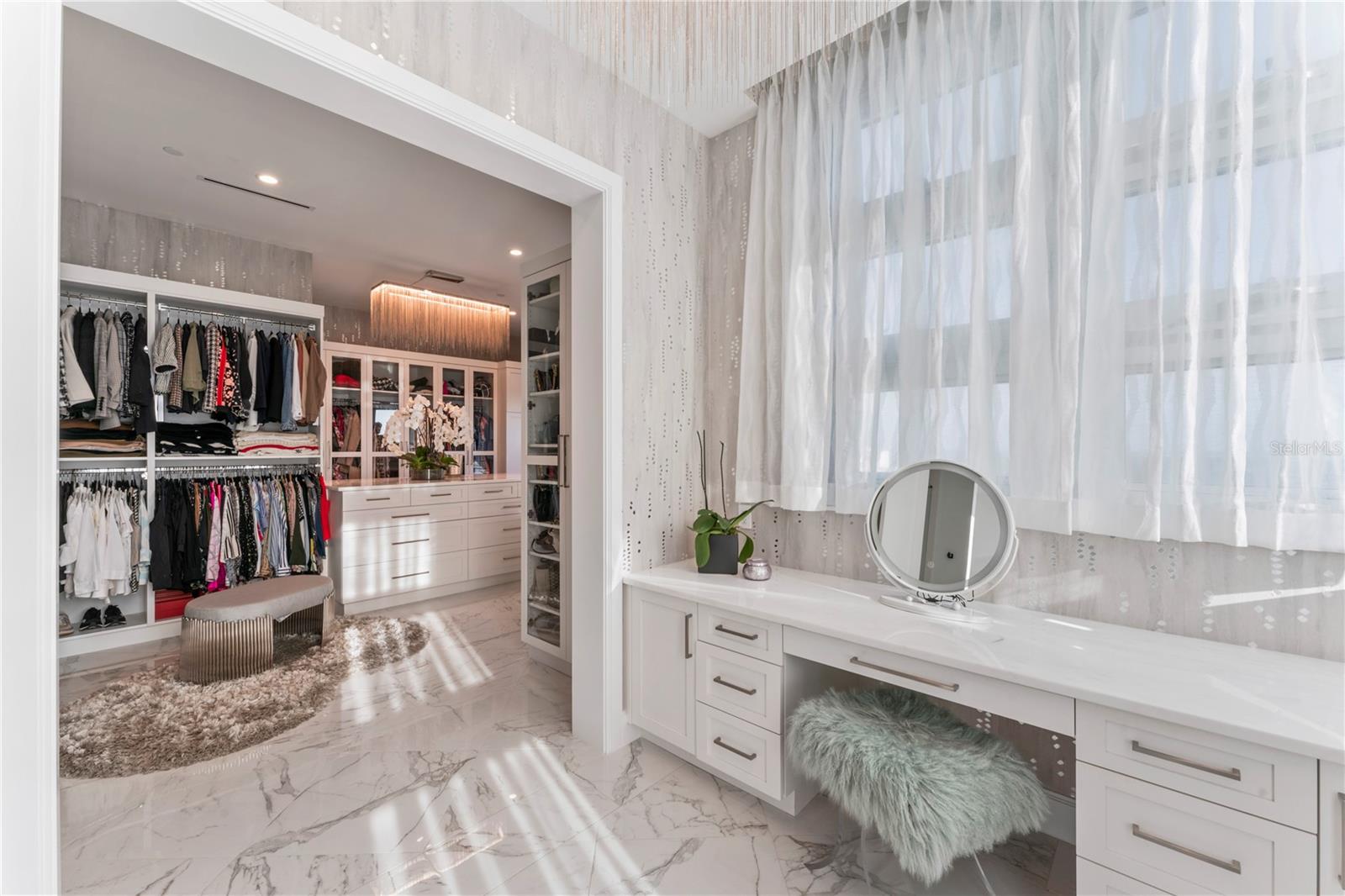 VIRAGE BAYSHORE - Residential