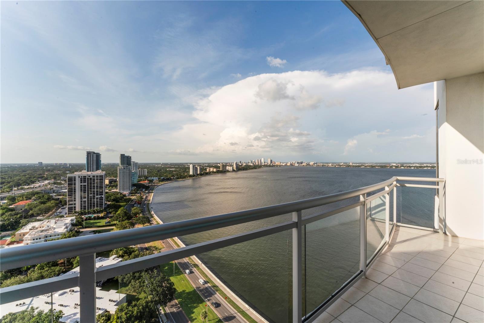 VIRAGE BAYSHORE - Residential