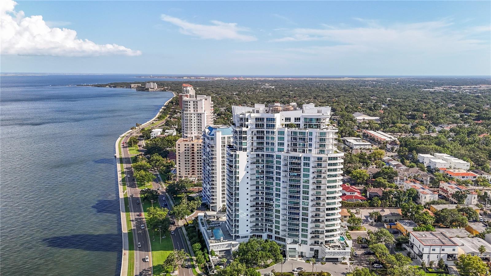 VIRAGE BAYSHORE - Residential