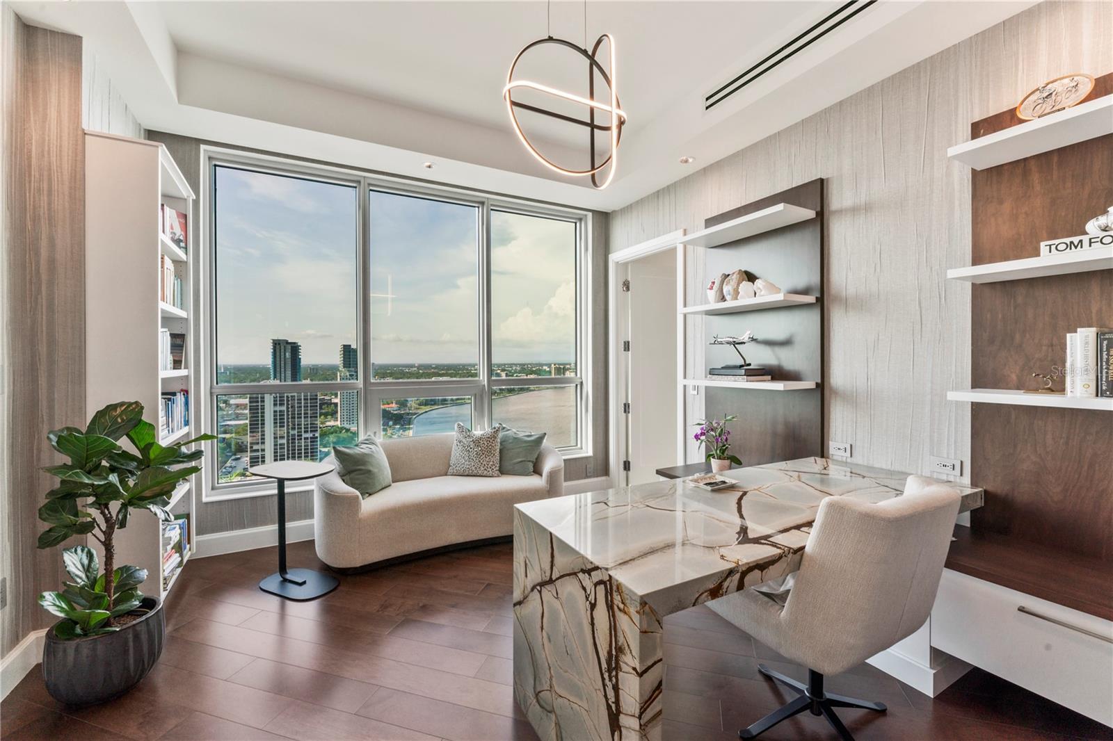 VIRAGE BAYSHORE - Residential