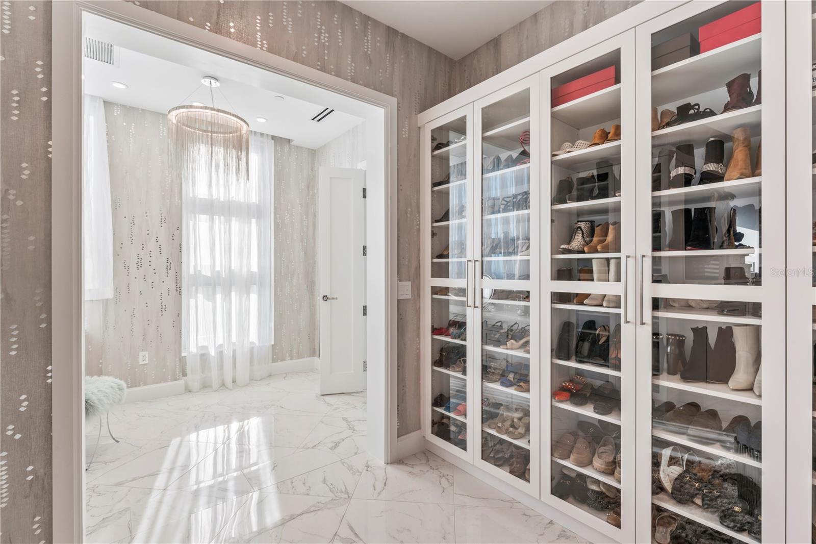VIRAGE BAYSHORE - Residential