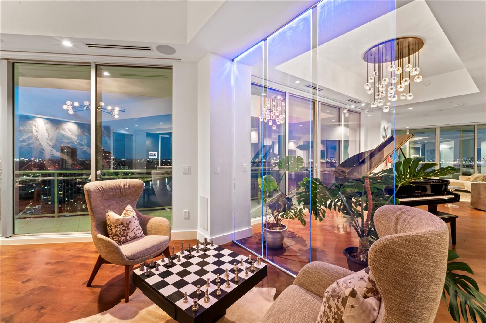 VIRAGE BAYSHORE - Residential