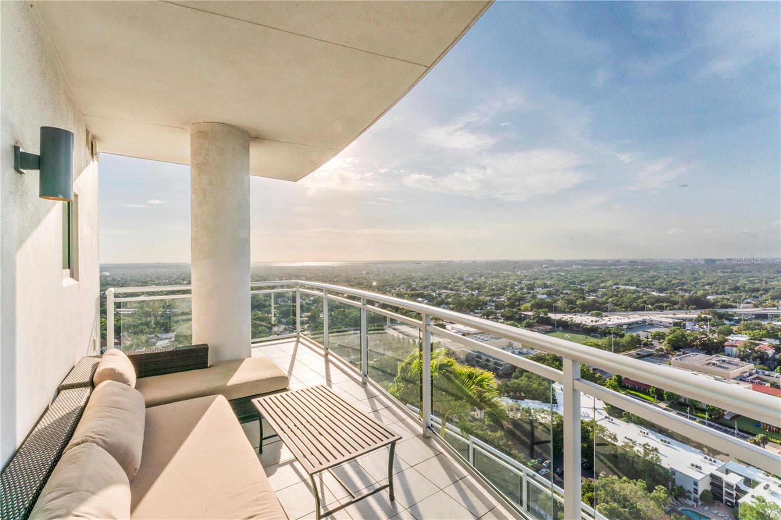 VIRAGE BAYSHORE - Residential