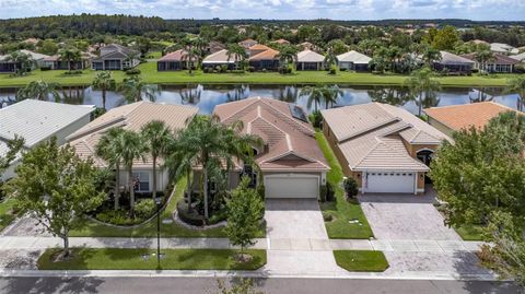 A home in WIMAUMA