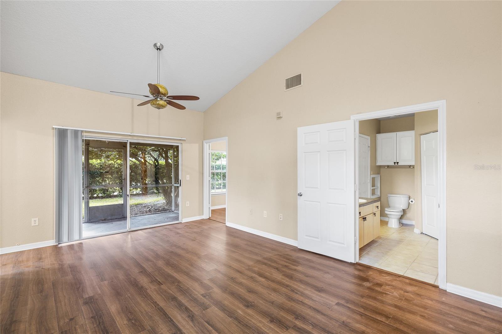 WATERFORD AT PALM HARBOR LUXURY CONDO - Residential