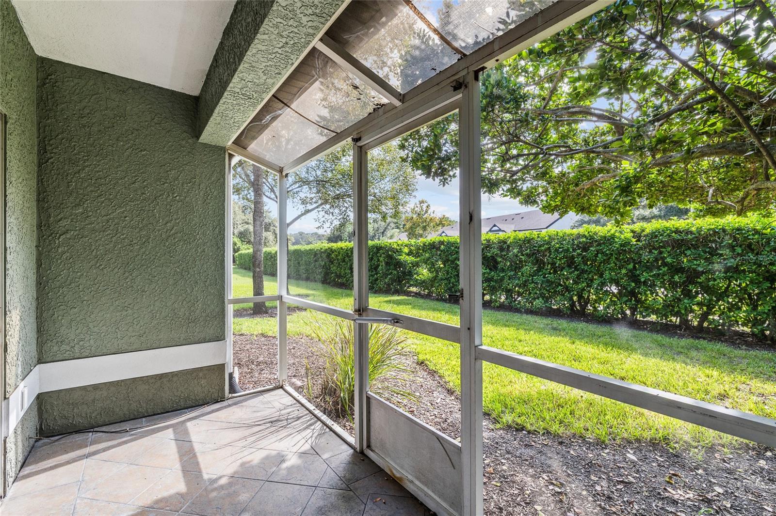 WATERFORD AT PALM HARBOR LUXURY CONDO - Residential