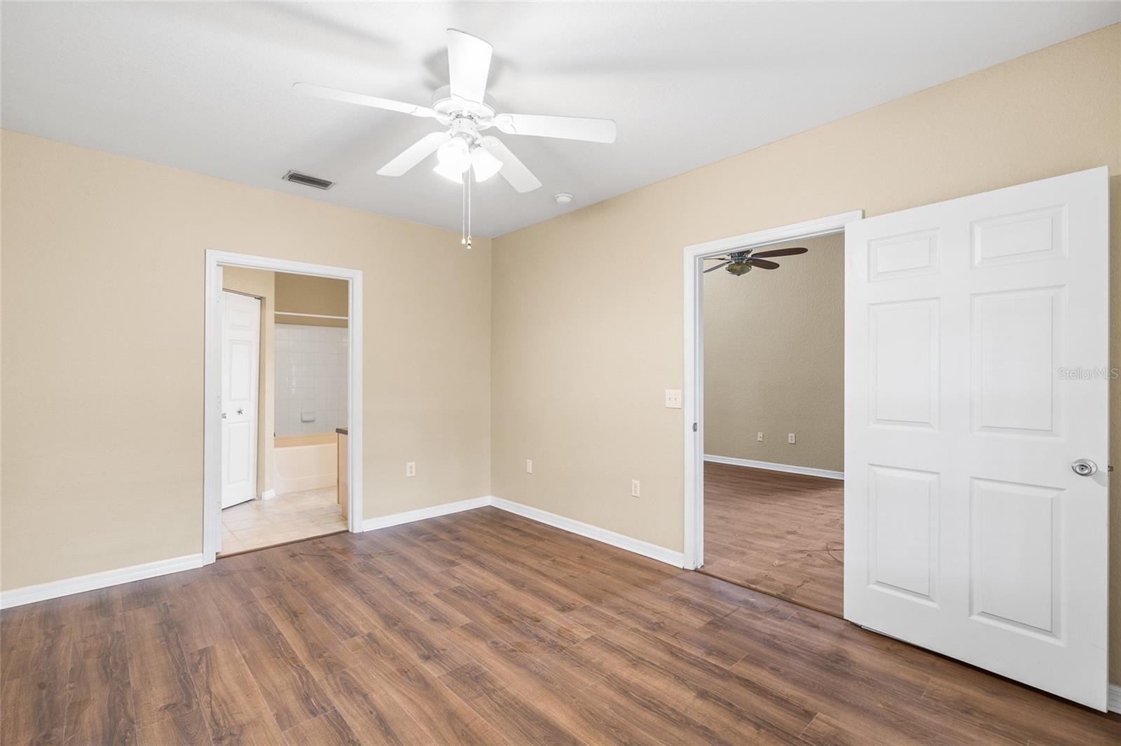 WATERFORD AT PALM HARBOR LUXURY CONDO - Residential