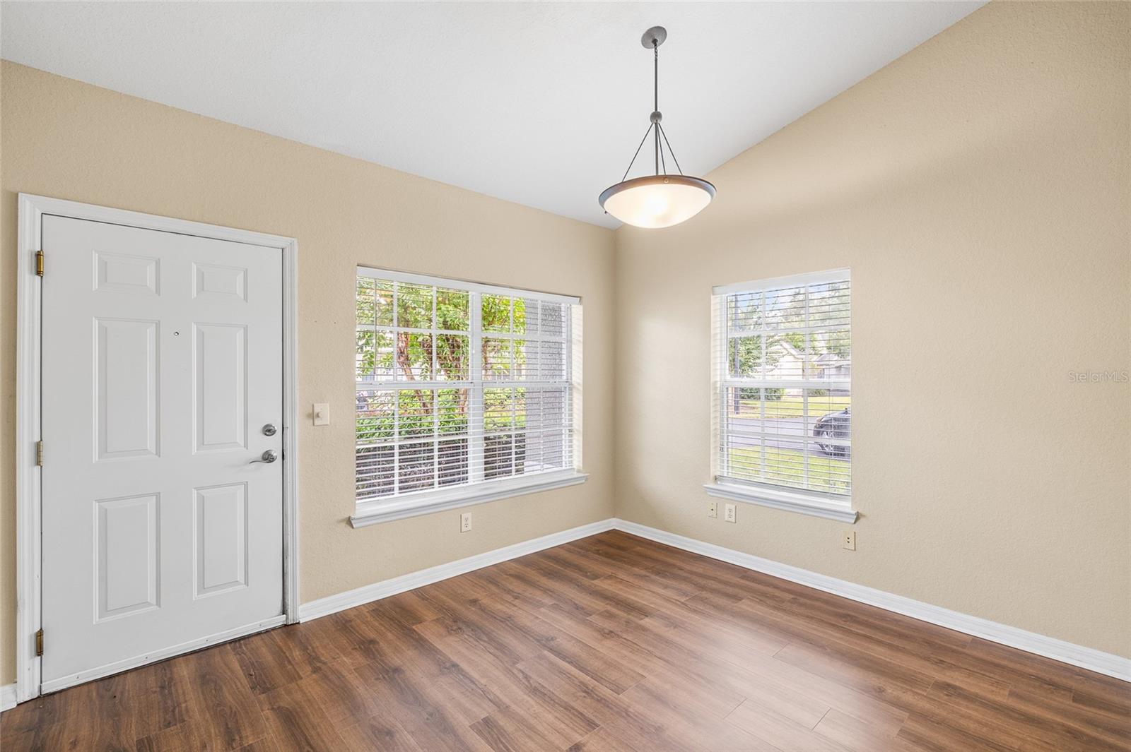 WATERFORD AT PALM HARBOR LUXURY CONDO - Residential