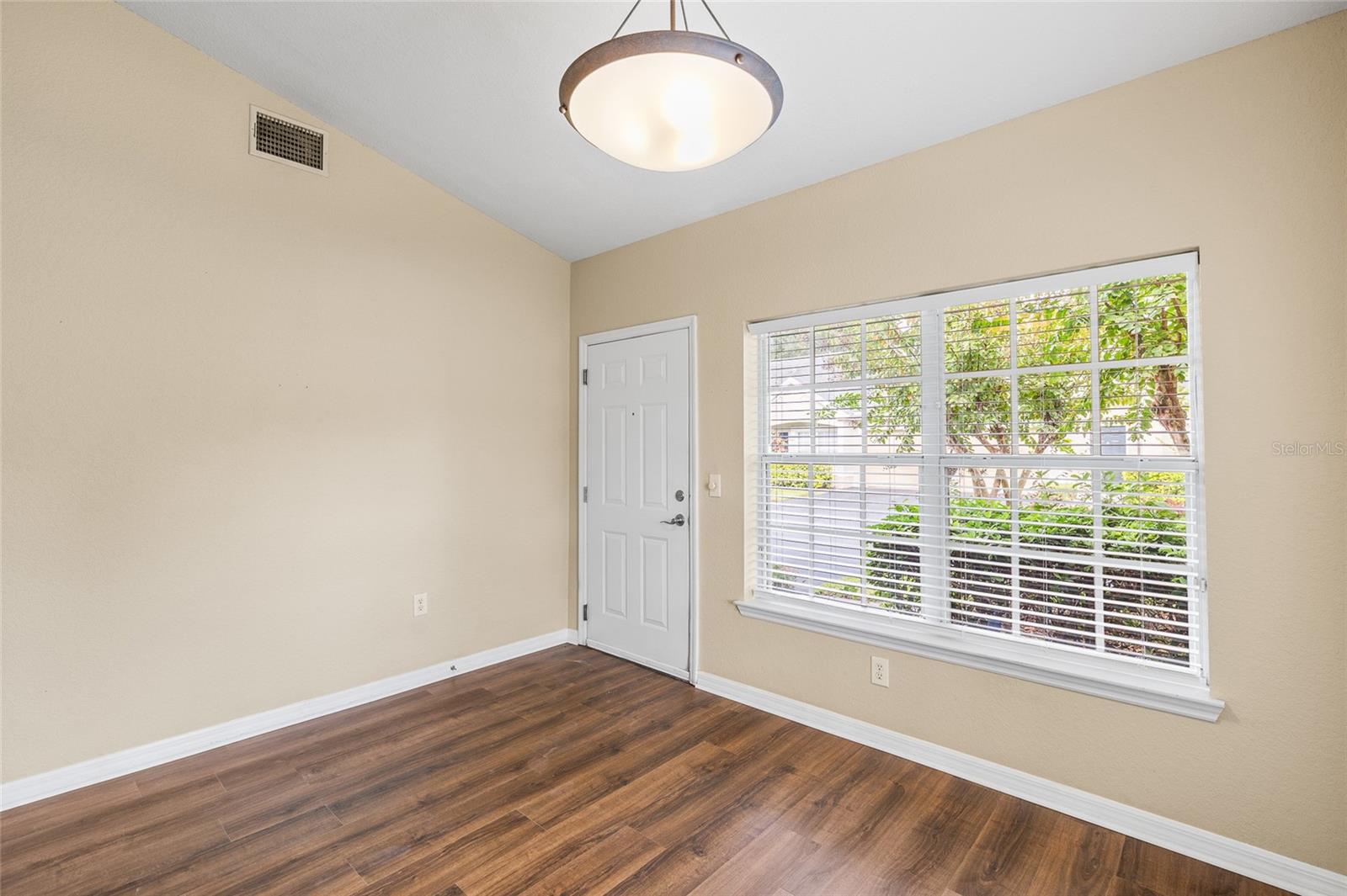 WATERFORD AT PALM HARBOR LUXURY CONDO - Residential