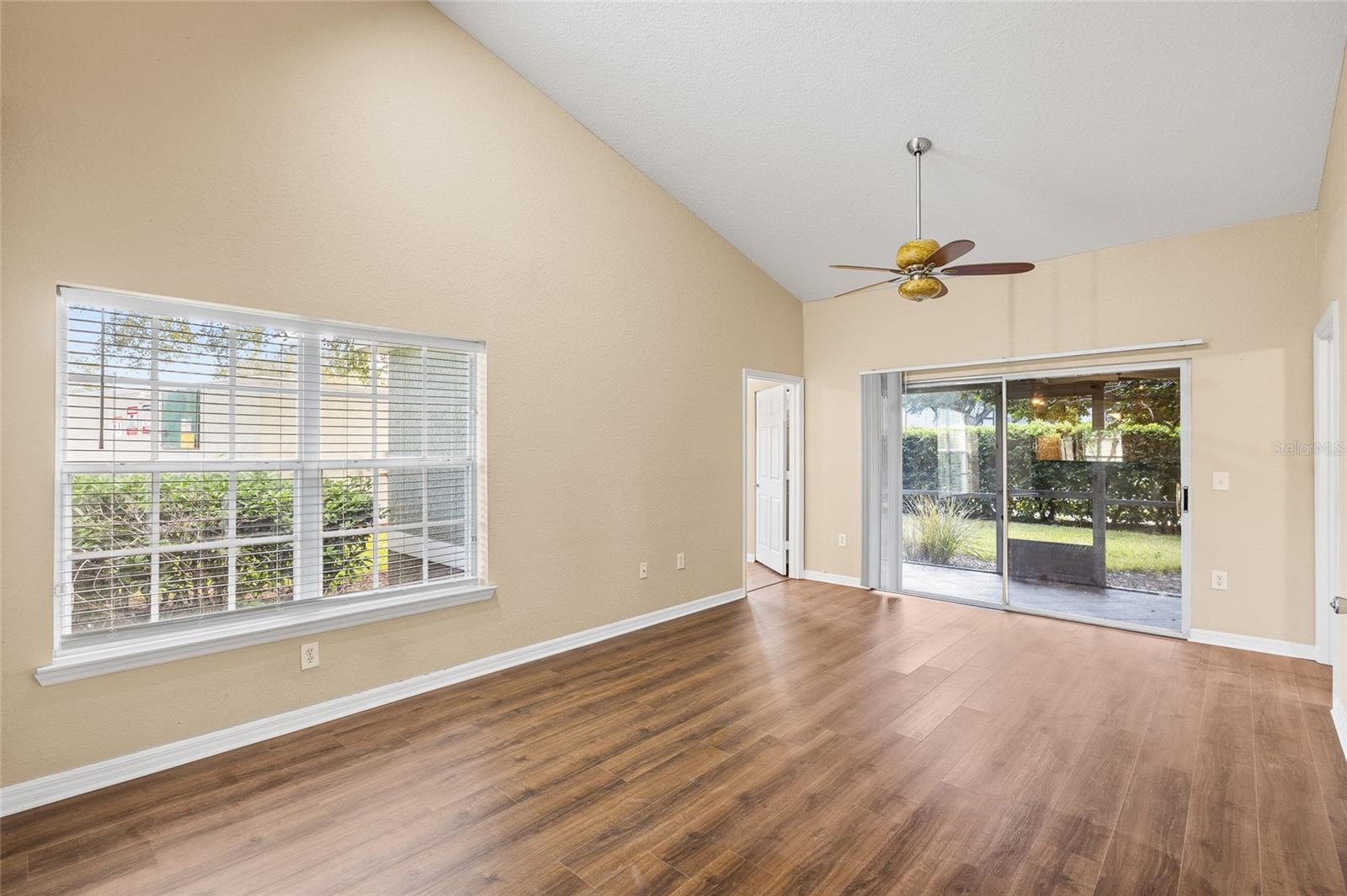 WATERFORD AT PALM HARBOR LUXURY CONDO - Residential