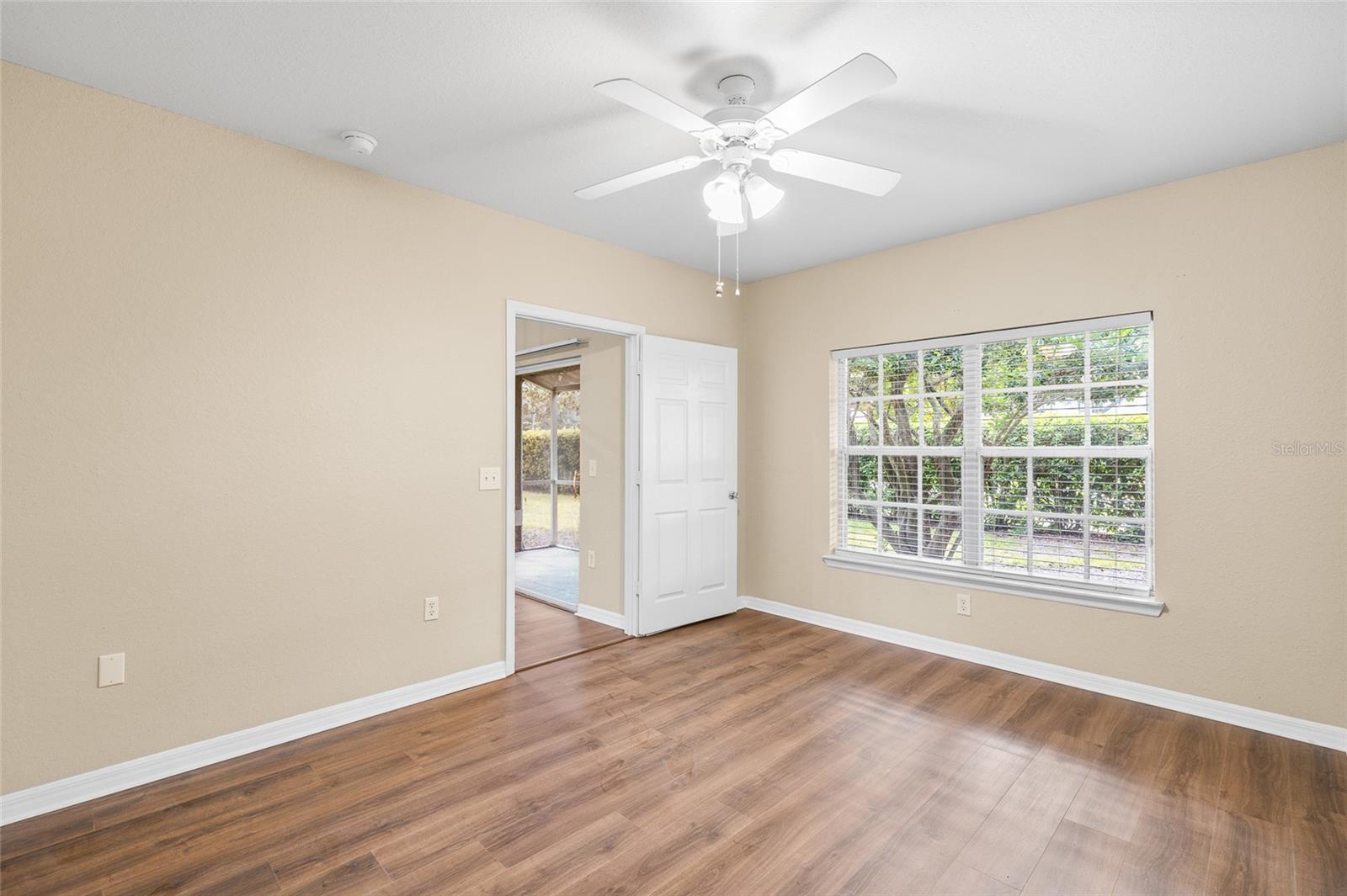 WATERFORD AT PALM HARBOR LUXURY CONDO - Residential