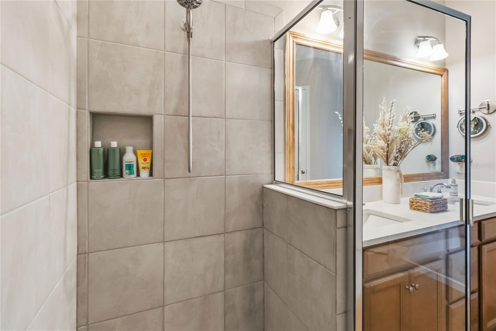 NORTHWEST LAKESIDE GROVES PH 2 - Residential