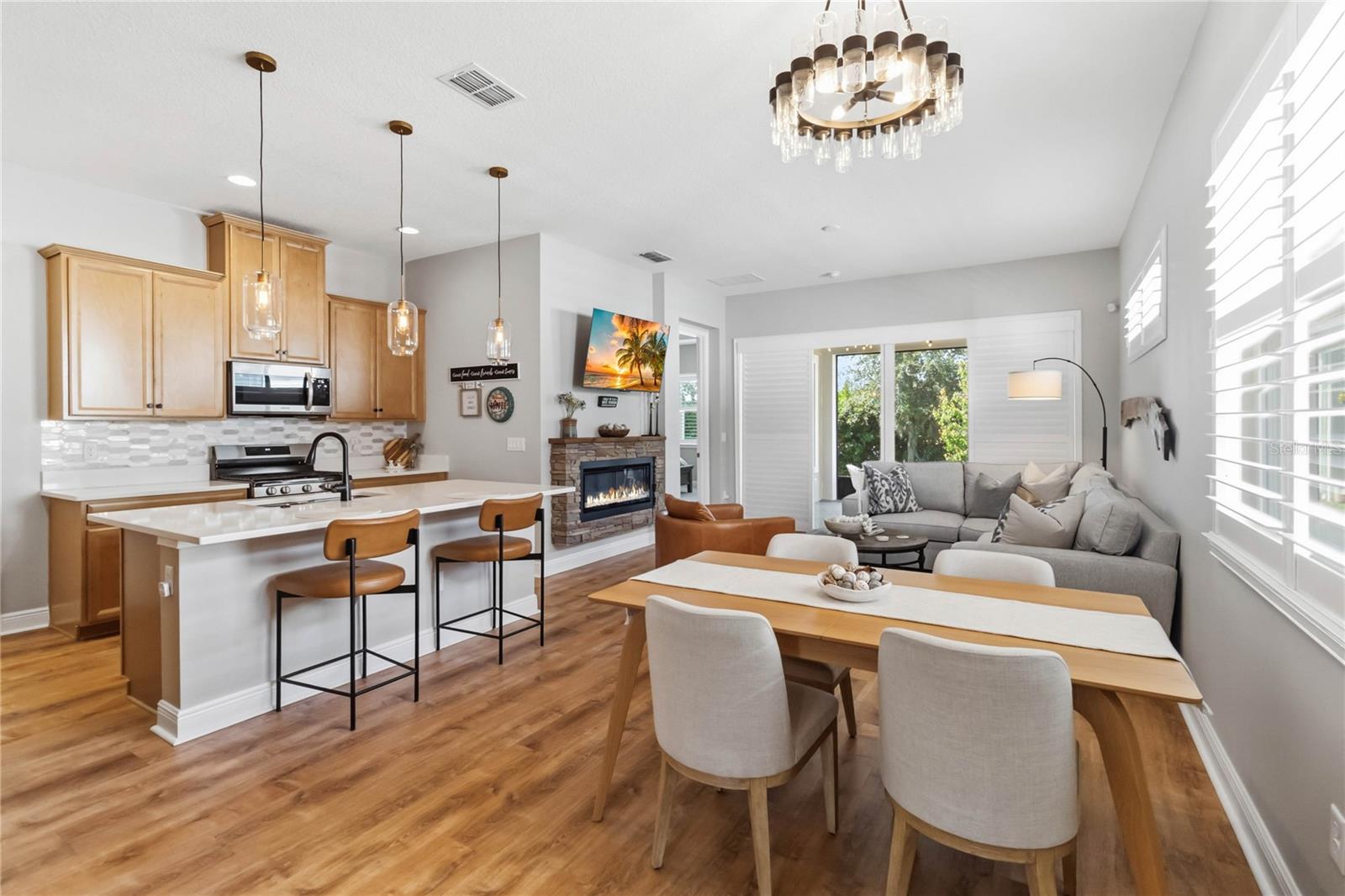 NORTHWEST LAKESIDE GROVES PH 2 - Residential