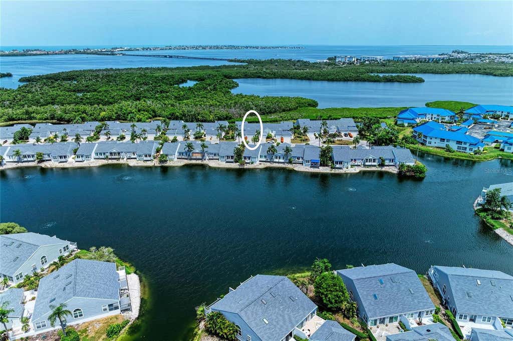 Photo of 1218 Spoonbill Landings Cir, Bradenton, FL 34209 (MLS # A4700071)