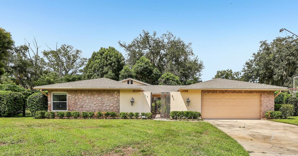 Photo of 126 Heather Hl Hl, Longwood, FL 32750 (MLS # O6440076)