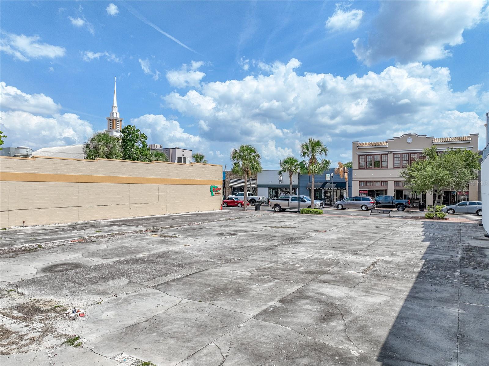 233 W CENTRAL AVENUE