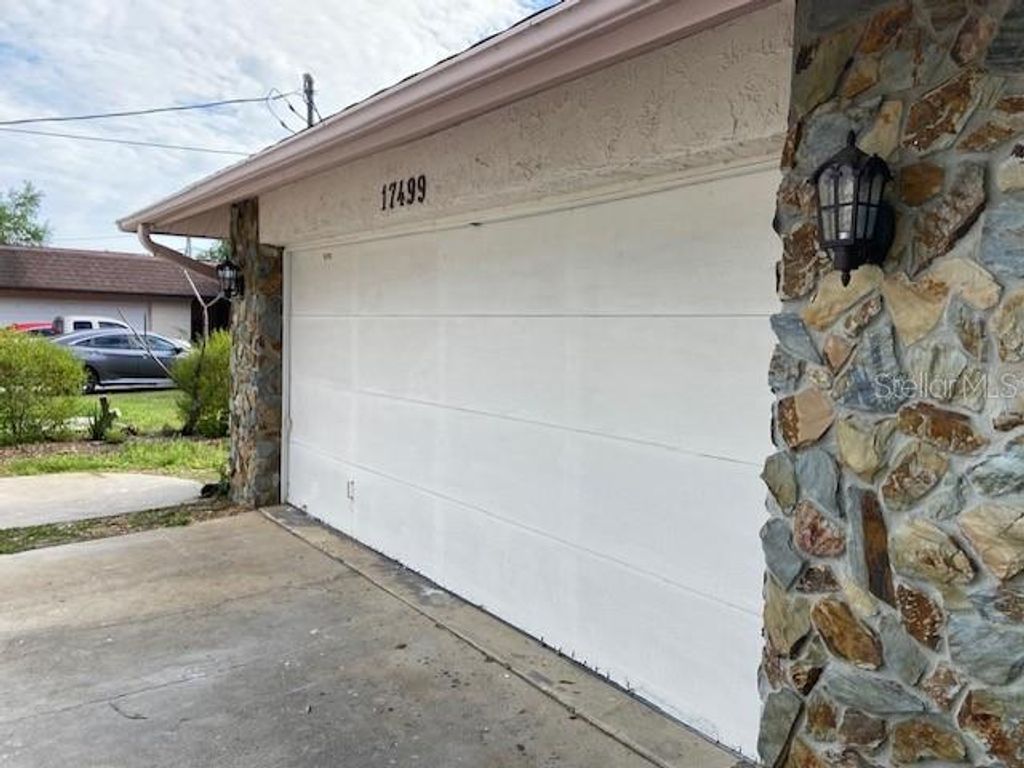 Photo of 17499 Hanna Road, Lutz, FL 33549 (MLS # TB8501902)