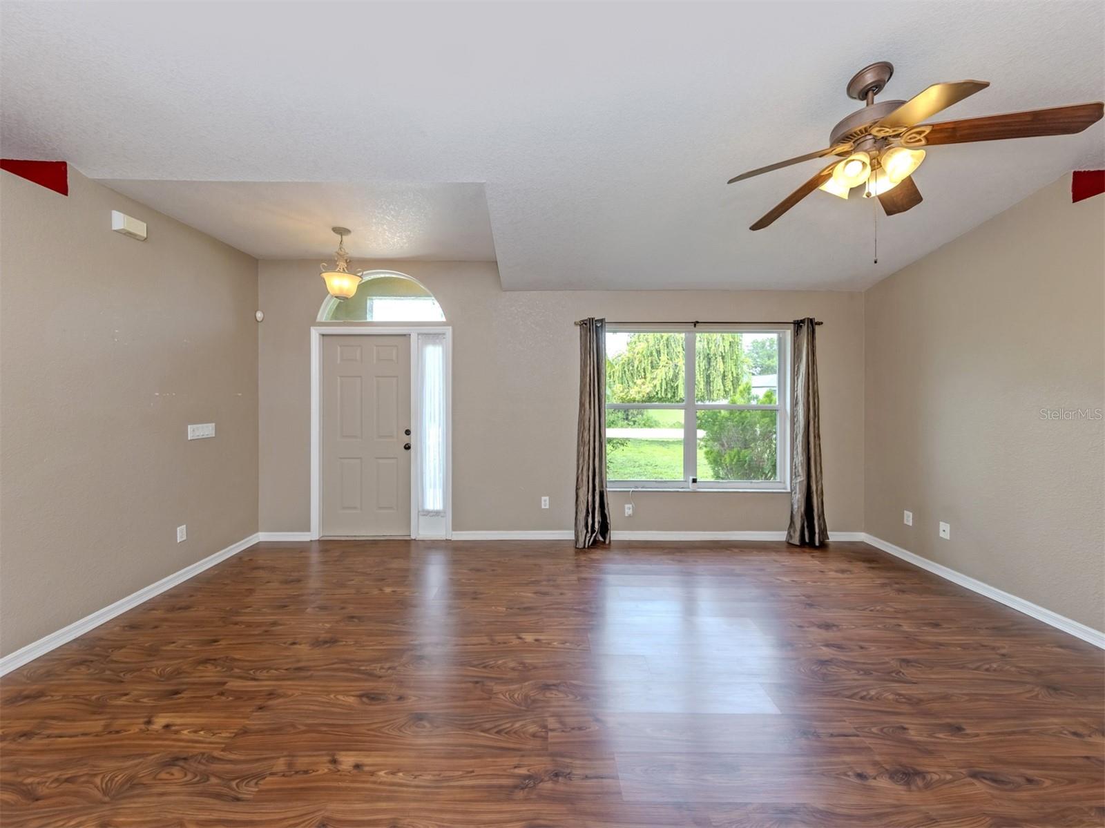 2136 PENGUIN LANE