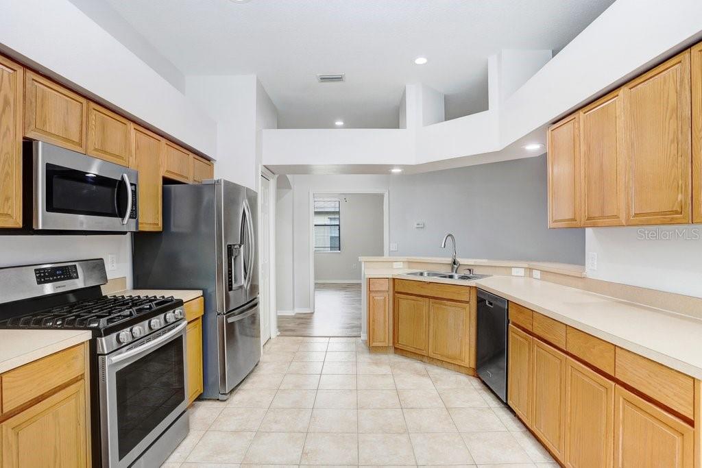 FISHHAWK RANCH PH 2 PRCL - Residential Lease