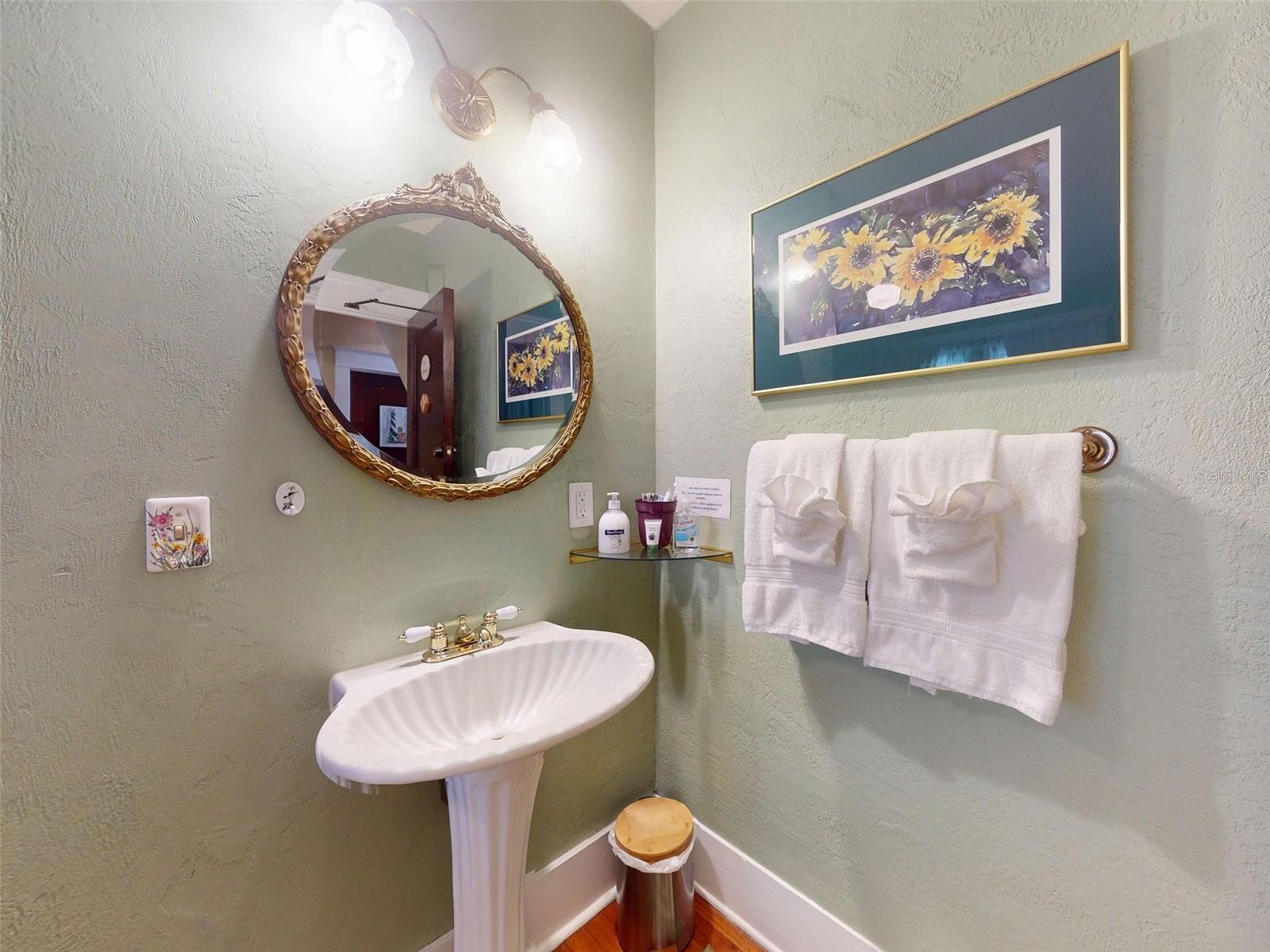 HODGMANS DAYTONA - Commercial Sale