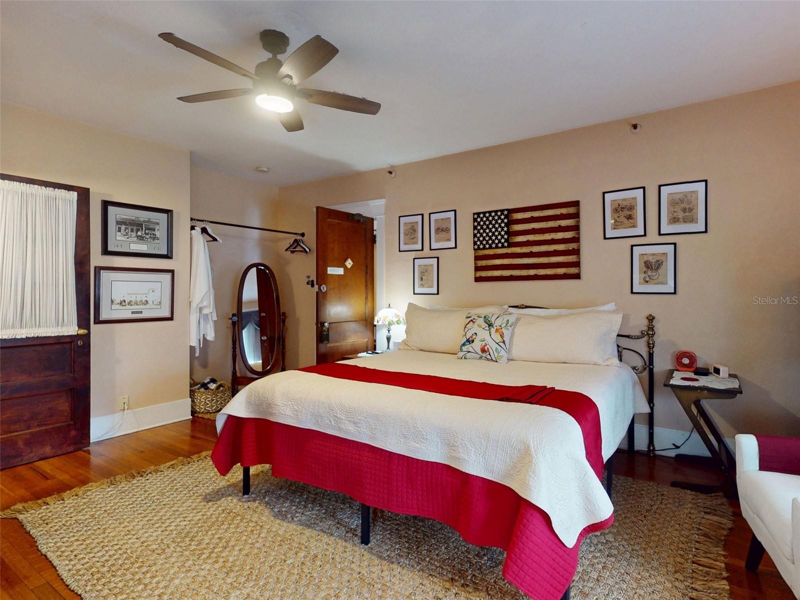 HODGMANS DAYTONA - Commercial Sale