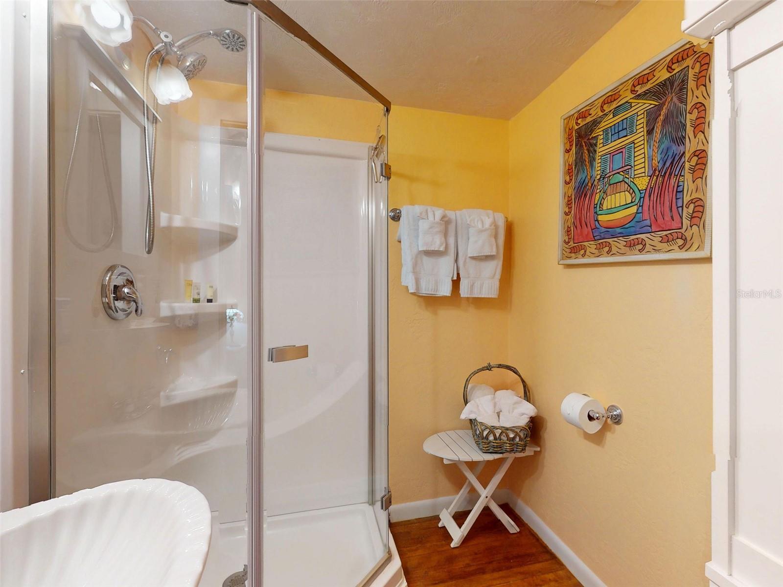 HODGMANS DAYTONA - Commercial Sale