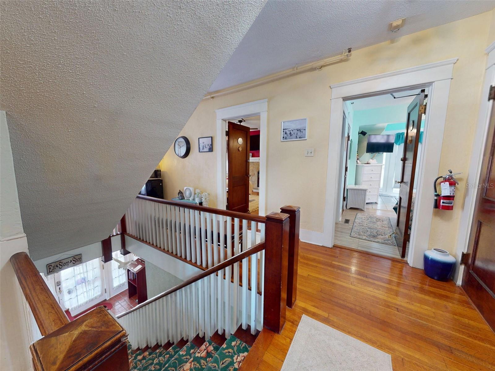 HODGMANS DAYTONA - Commercial Sale