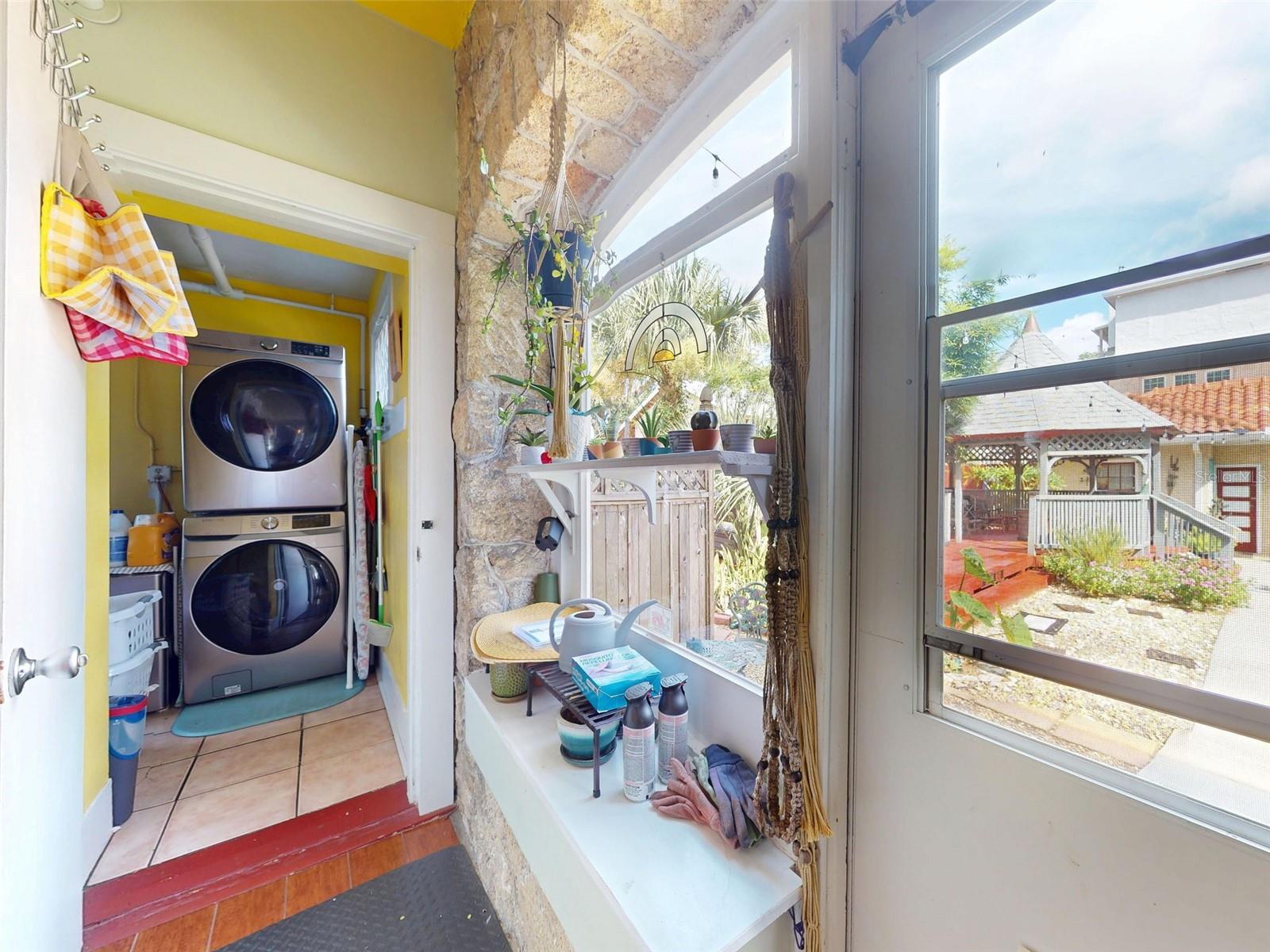 HODGMANS DAYTONA - Commercial Sale