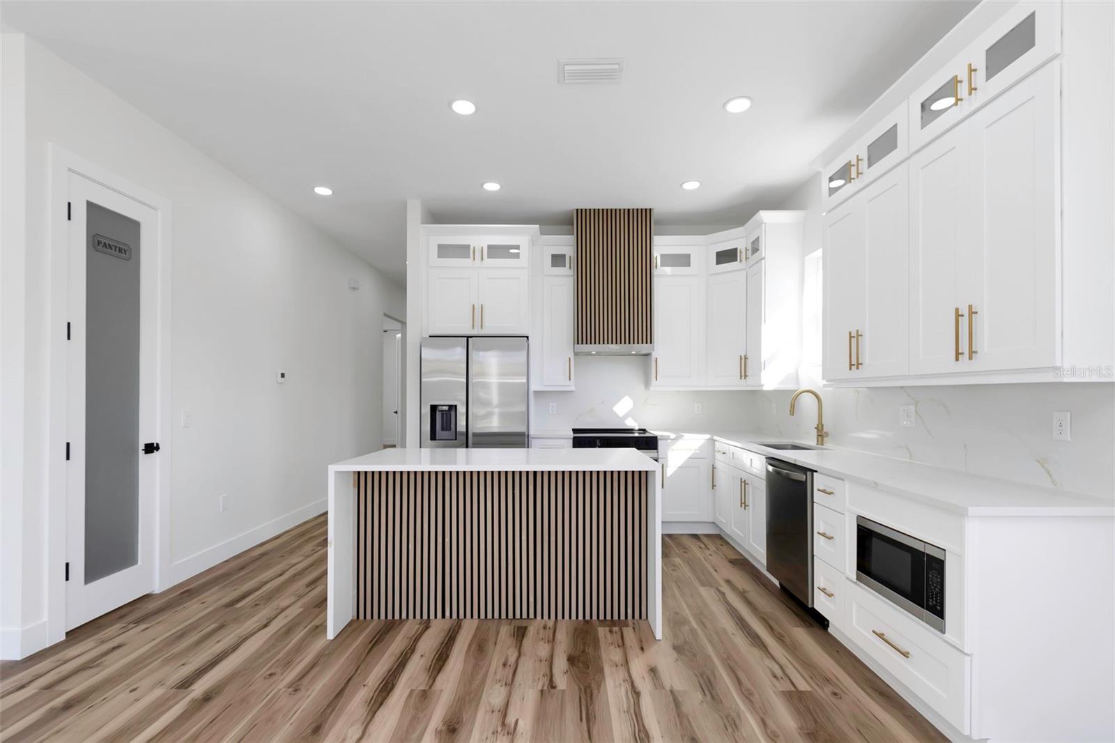 LAKEWOOD TERRACE - Residential