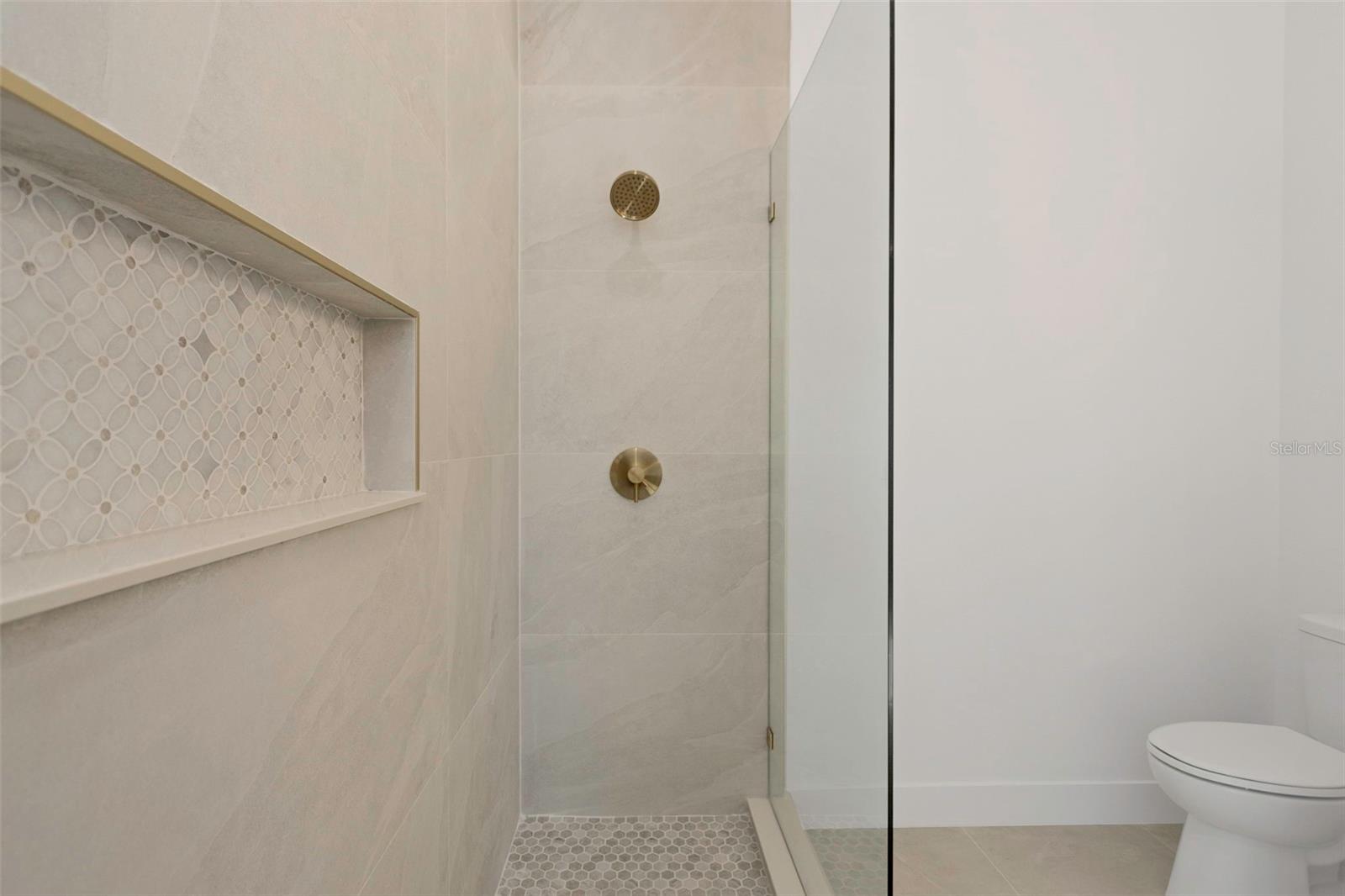 LAKEWOOD TERRACE - Residential