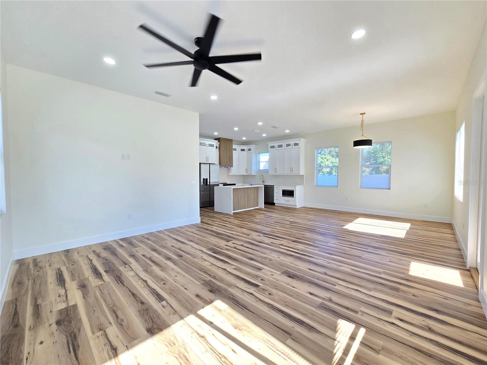 LAKEWOOD TERRACE - Residential