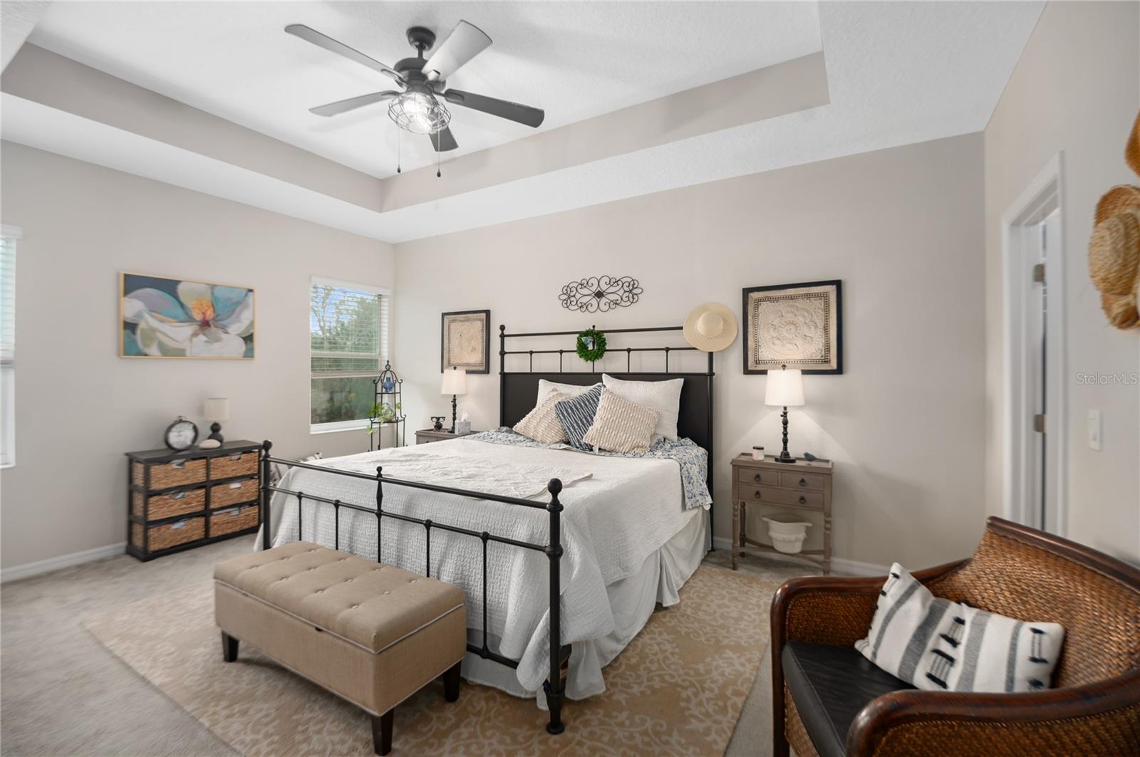 WINDSOR SQUARE - Residential Lease