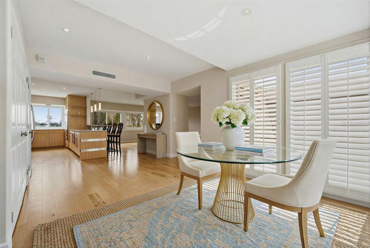 6206 MASTERS BOULEVARD 302