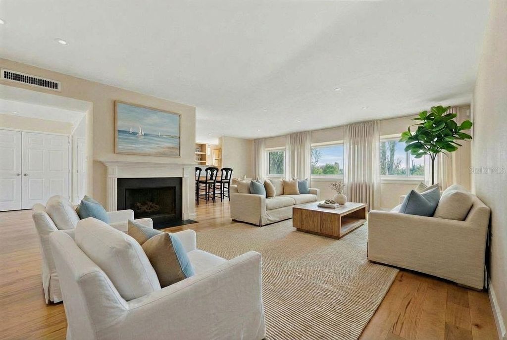 Photo of 6206 Masters Boulevard #302, Orlando, FL 32819 (MLS # O6382090)