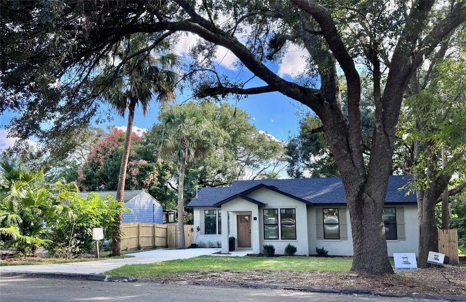 WHISPERING HILLS - Residential