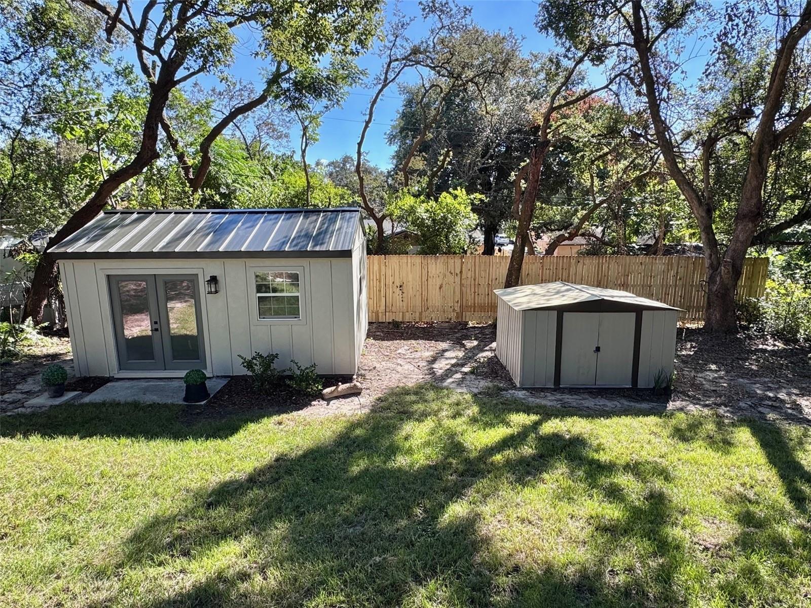 WHISPERING HILLS - Residential