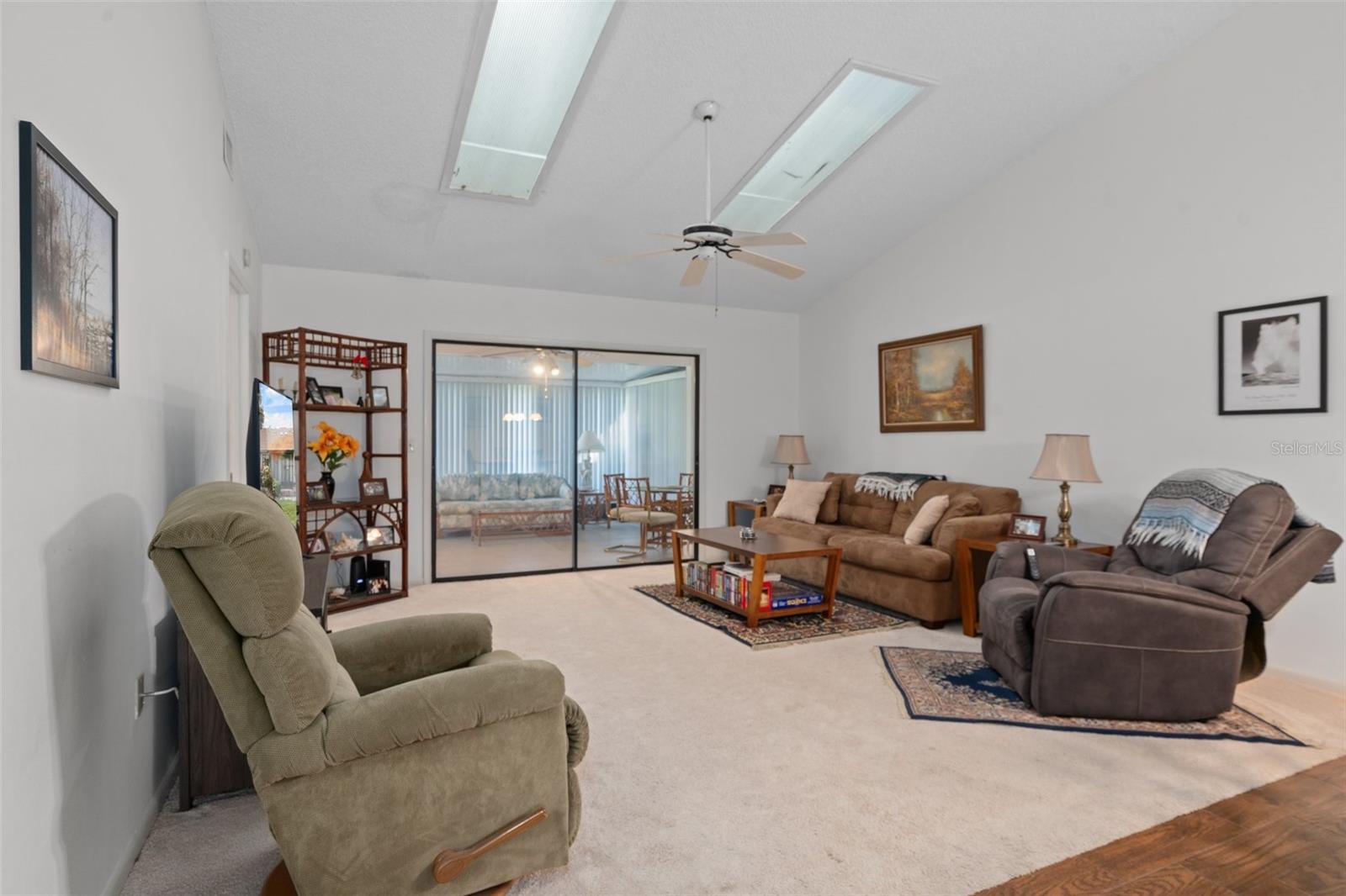 ROYAL OAKS - Residential