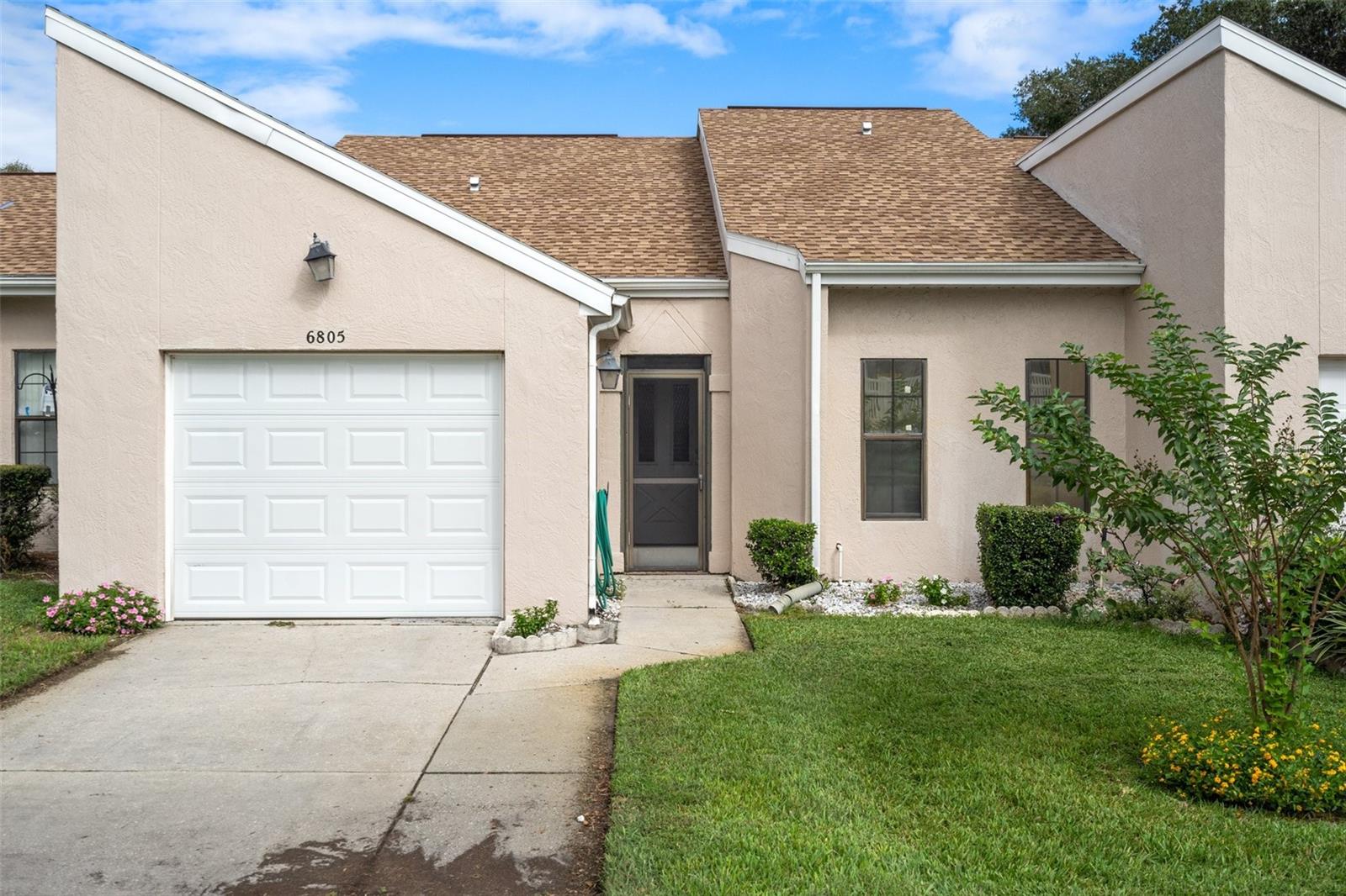 ROYAL OAKS - Residential