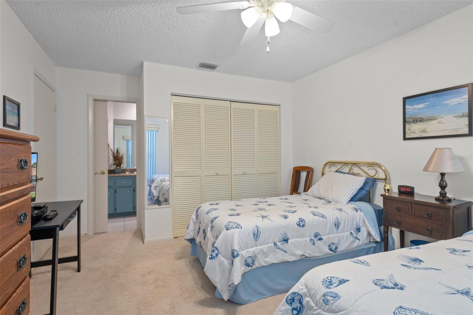 ROYAL OAKS - Residential