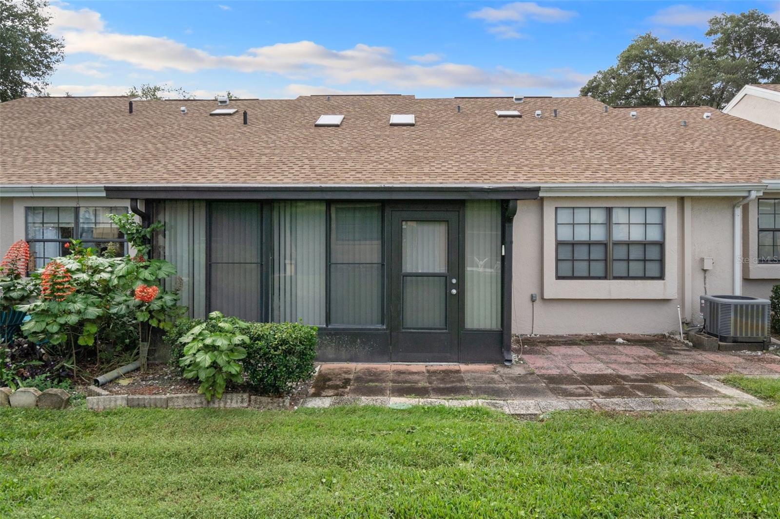 ROYAL OAKS - Residential