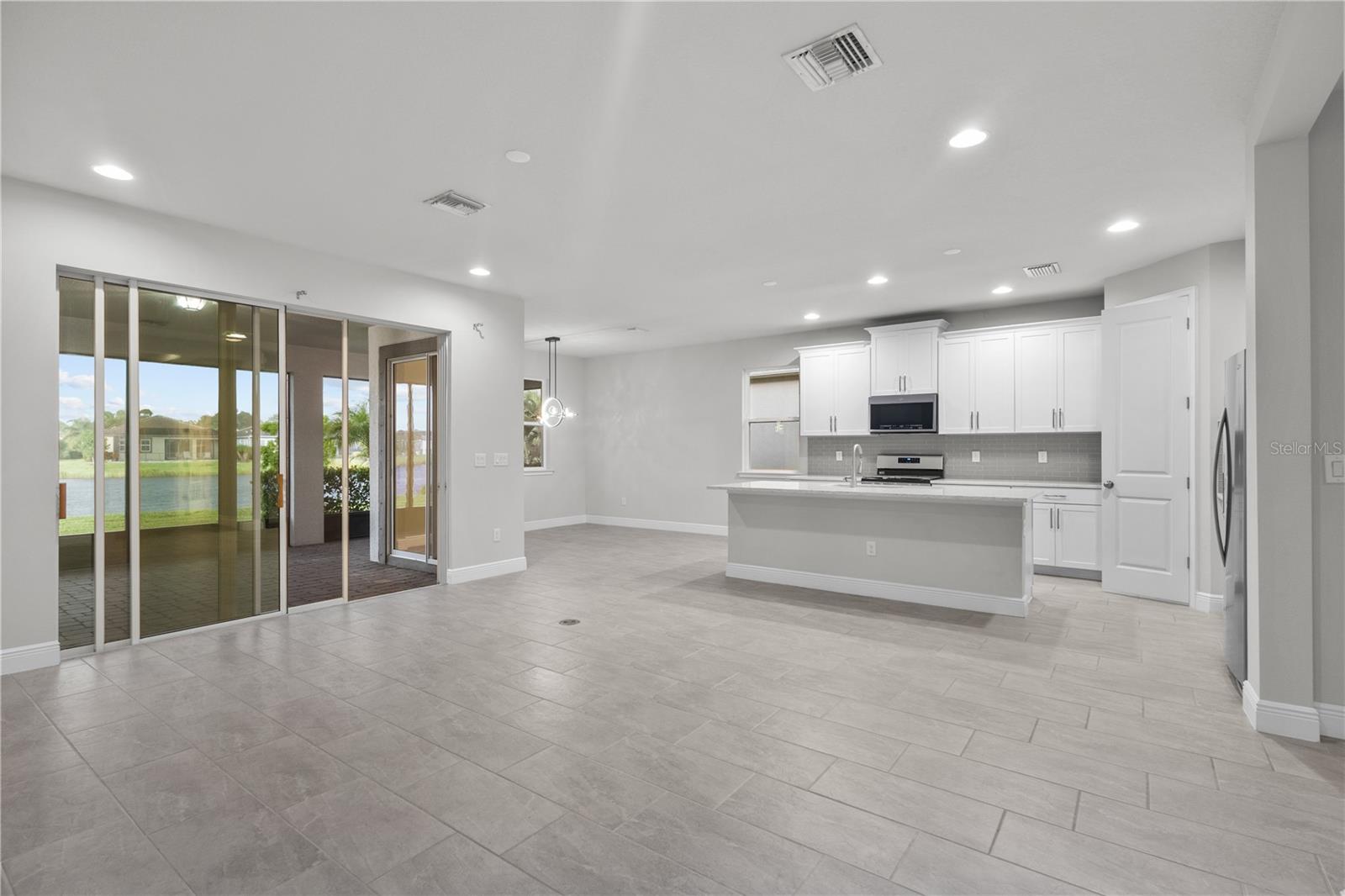 8712 BAY MEADOW DRIVE