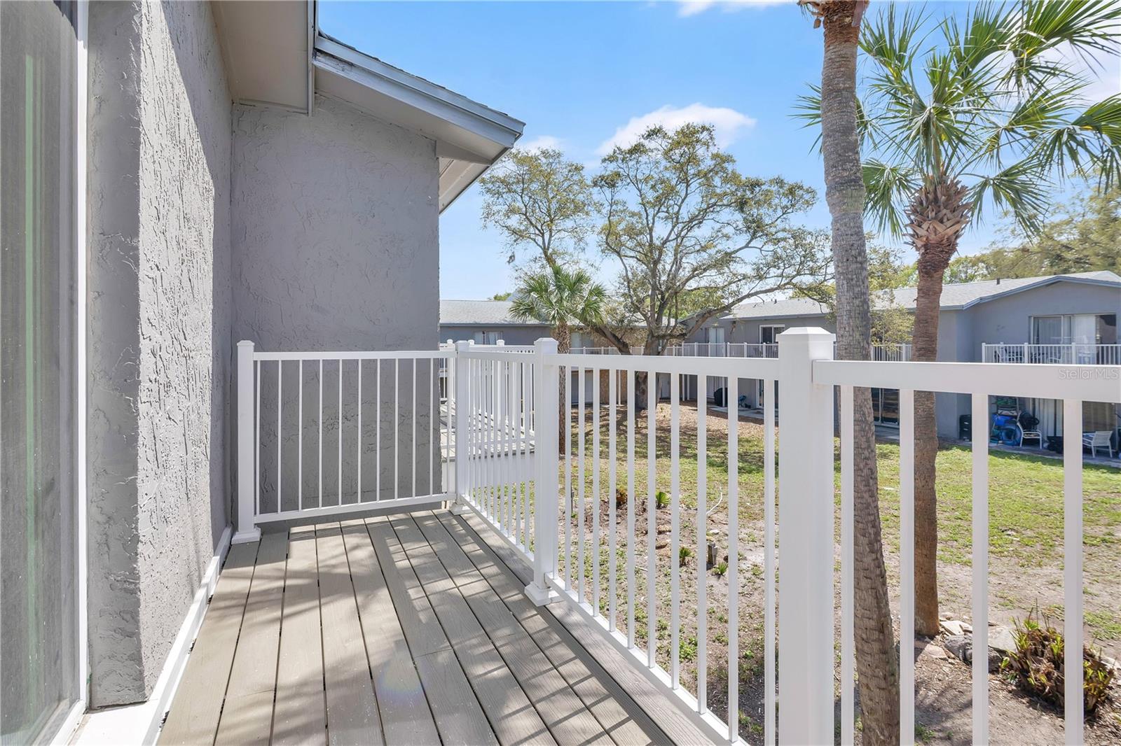 COLONIES - Residential